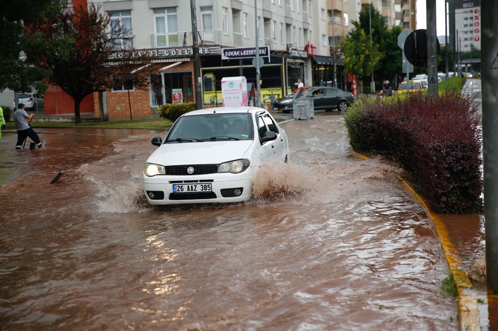 Yurtta sağanak etkili oluyor: Bir kişi yaşamını yitirdi - 21