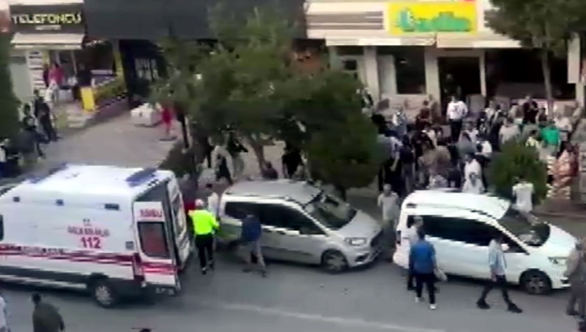 Trafikte korkunç cinayet: Kurye Sefa tornavidayla öldürüldü Trafikte korkunç cinayet: Kurye Sefa tornavidayla öldürüldü