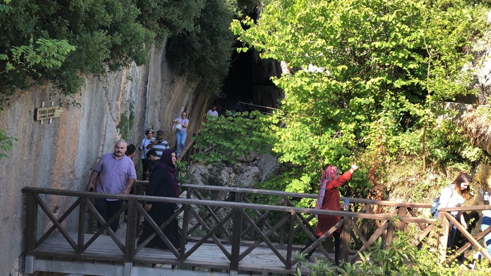 Bin esirin yaptığı mühendislik harikası 'Titus Tüneli'ne turist akını - 17