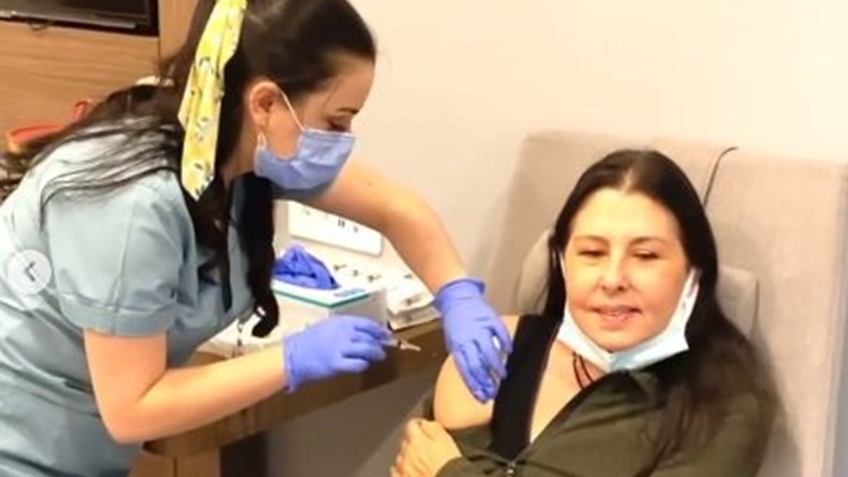 corona virus asisi olan nilufer den takipcisine cevap gulunecek bir sey degilmis degil mi magazin haberleri ntv corona virus asisi olan nilufer den takipcisine cevap gulunecek bir sey degilmis degil mi magazin haberleri ntv