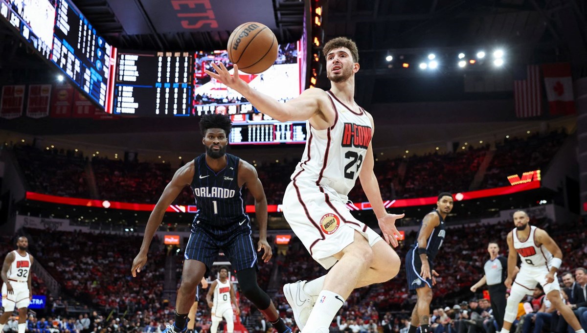 NBA'de Alperen Şengün 20 sayıyla oynadı