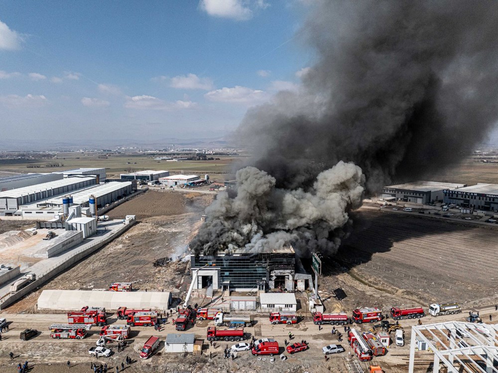 Ankara Akyurt'ta Yatak Fabrikasında Yangın 1 Ankara'da yatak fabrikasında yangın - 1