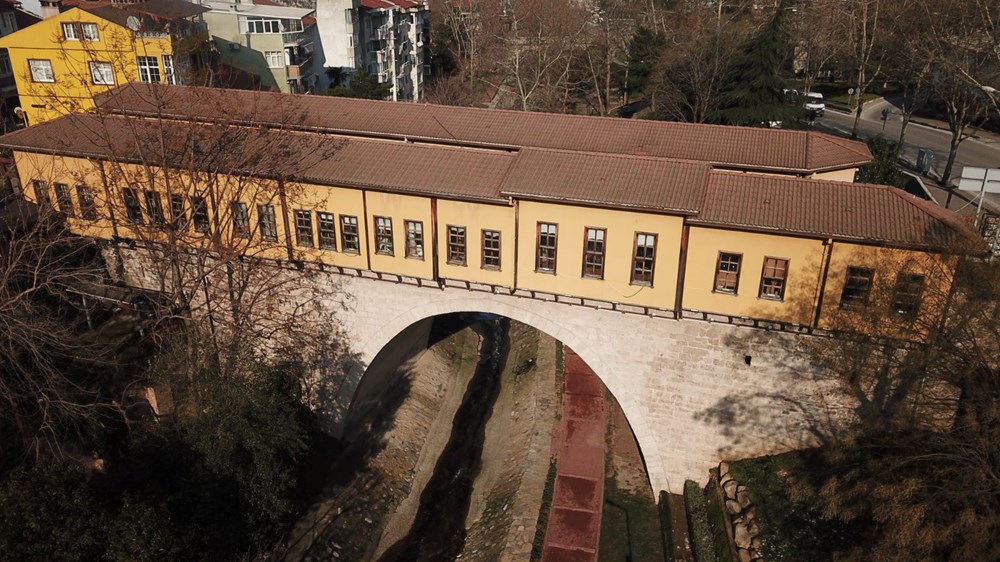 Dünyanın Bir Numaralı Çarşılı Köprüsü: Zamana Meydan Okuyan 583 Yıllık Anıt 72 OT HXtmI8EuALf 4fkI2jA