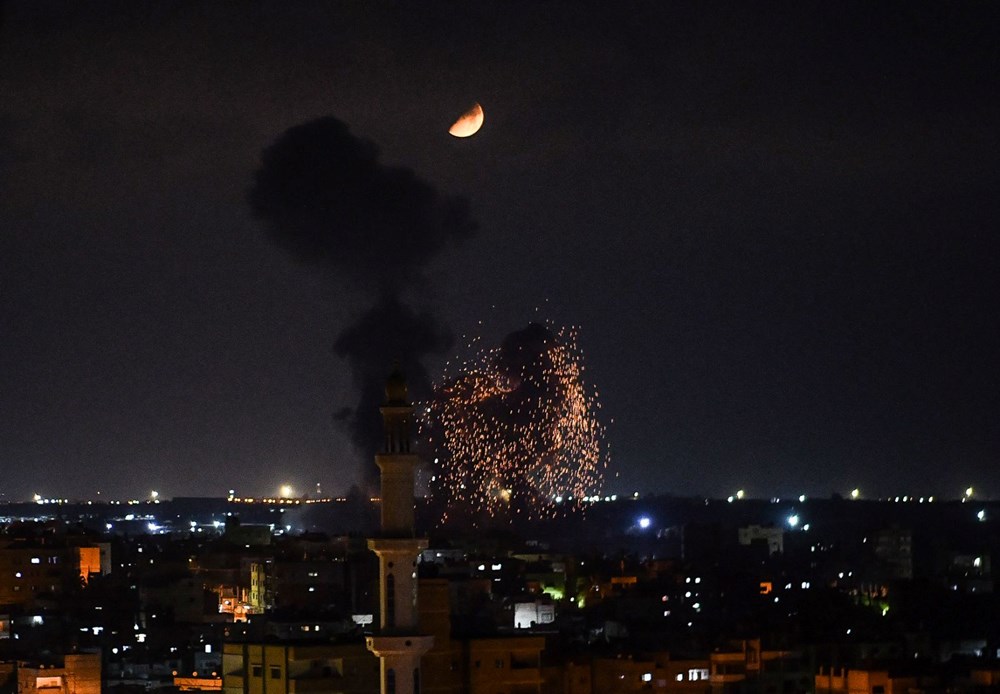 Tansiyon yükseldi: İsrail saldırılarının ardından Gazze'den roketler fırlatıldı - 7