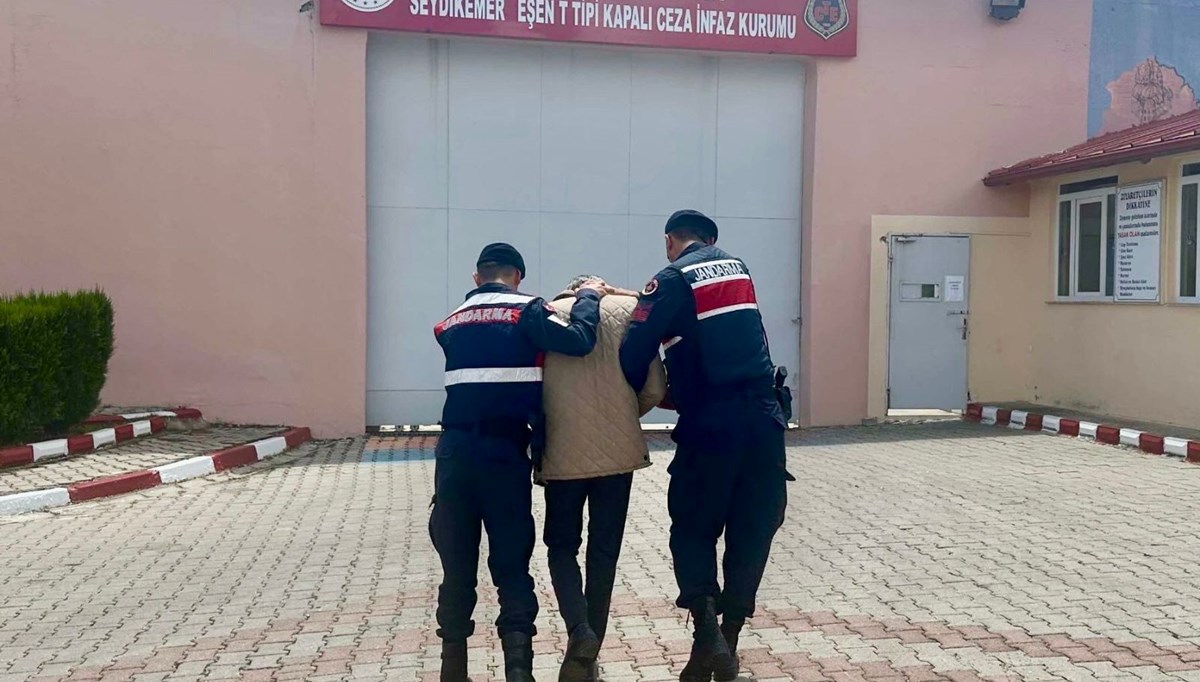 On ayrı suçtan aranan şahıs JASAT operasyonuyla yakalandı On ayrı suçtan aranan şahıs JASAT operasyonuyla yakalandı