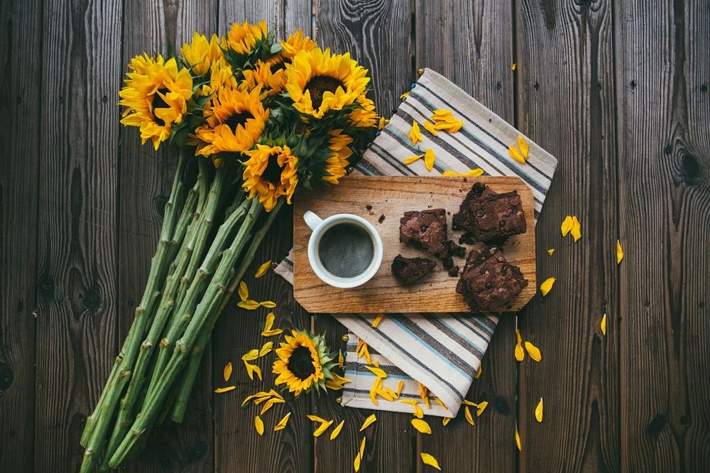 Çikolatalı tatlıların kraliçesi olarak biliniyor: 3 malzemeli browni tarifi - 1
