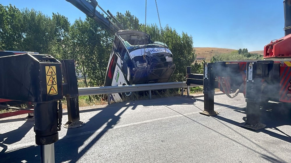 Yozgat'ta 12 kişinin hayatını kaybettiği otobüs kazasının nedeni belli oldu - 6
