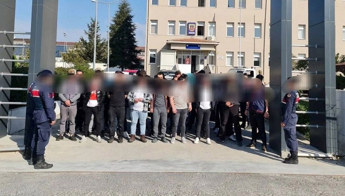 Lüleburgaz'da köpek dövüştüren 34 kişiye operasyon