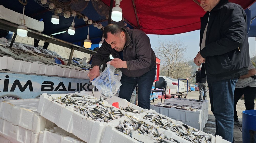 10 Tonluk Bereket: Balıkçıdan İhtiyaç Sahiplerine Uzanan Yardım Eli 75 OY9XfZjzhEGvnrv Wj34Kg