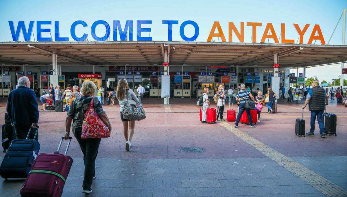 Antalya'da turist rekoru