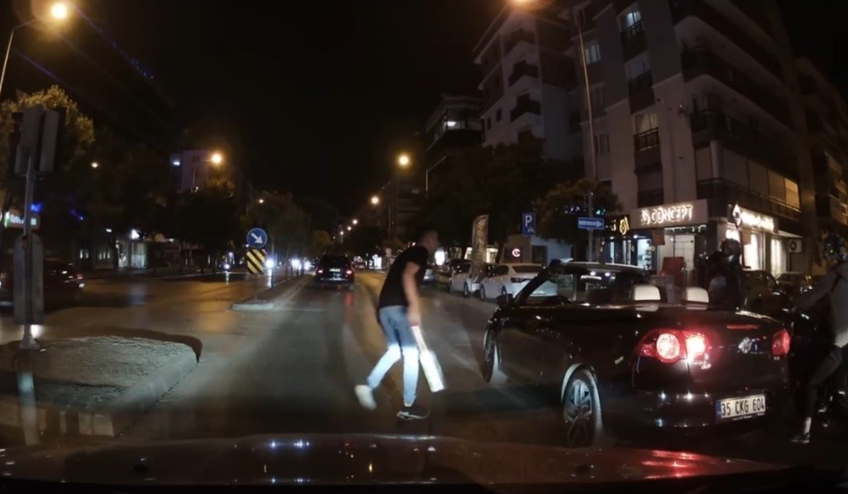 Yaşananlar başka bir aracın kamerası tarafından görüntülendi Yaşananlar başka bir aracın kamerası tarafından görüntülendi