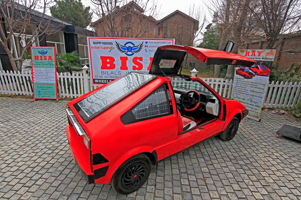 Hindistan'ın ilk yüksek teknolojili güneş arabası tanıtıldı - 9