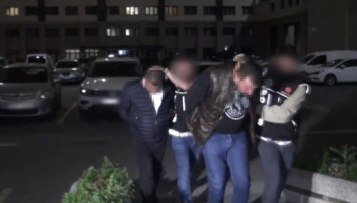 Uluslararası uyuşturucu çetesine darbe: firari 4 üyesi yakalandı Uluslararası uyuşturucu çetesine darbe: firari 4 üyesi yakalandı