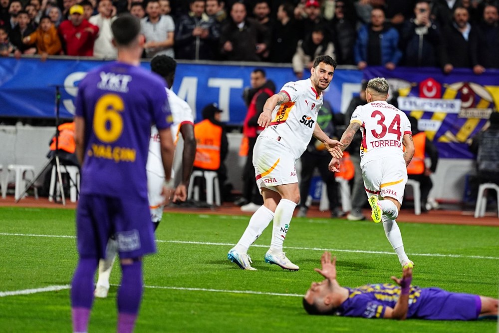 Galatasaray galip geldi, Osimhen rekorunu egale etti: Zirvede fark yeniden 5! - 6