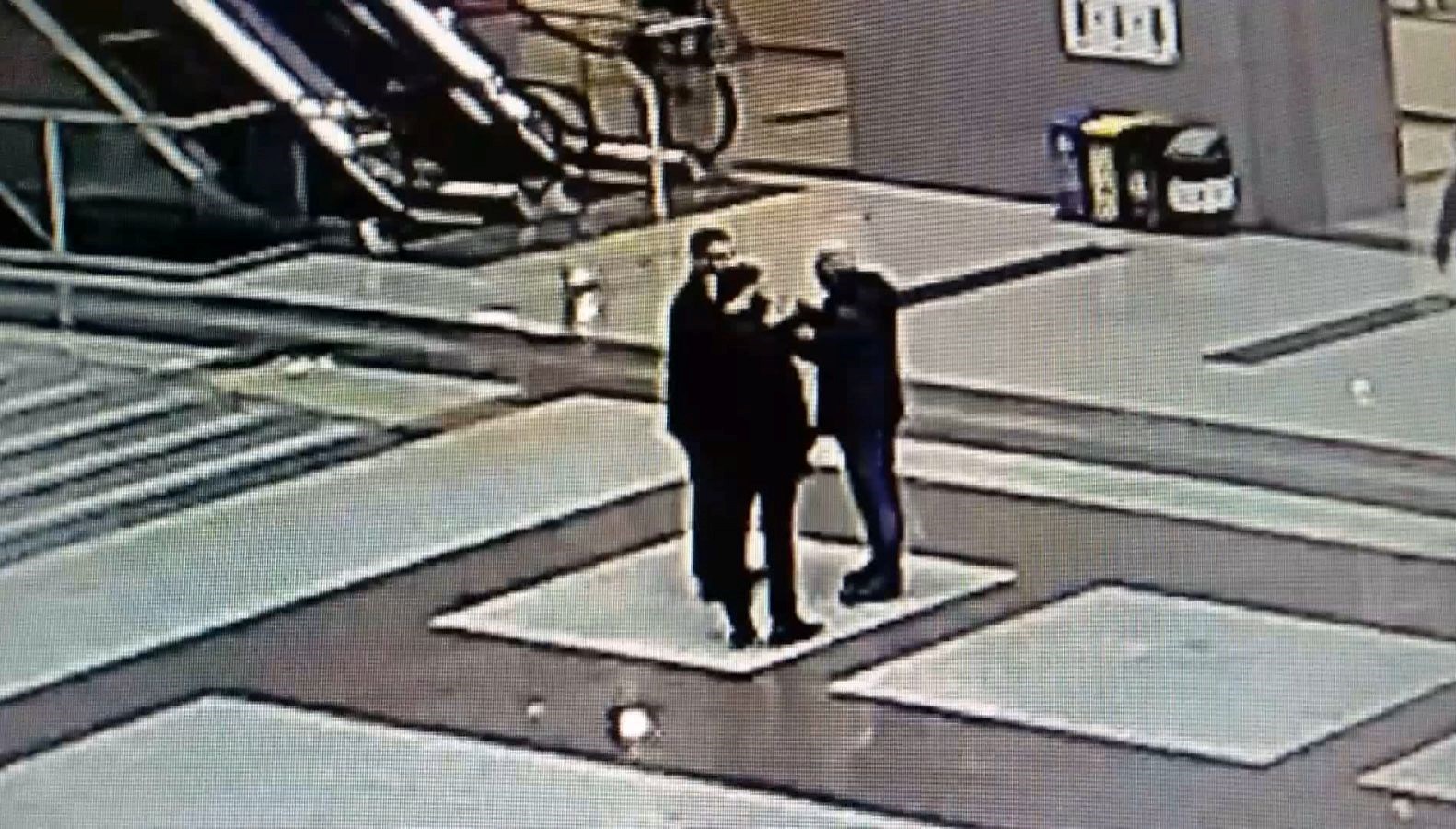 Sahte MİT'çiye adliyede suçüstü