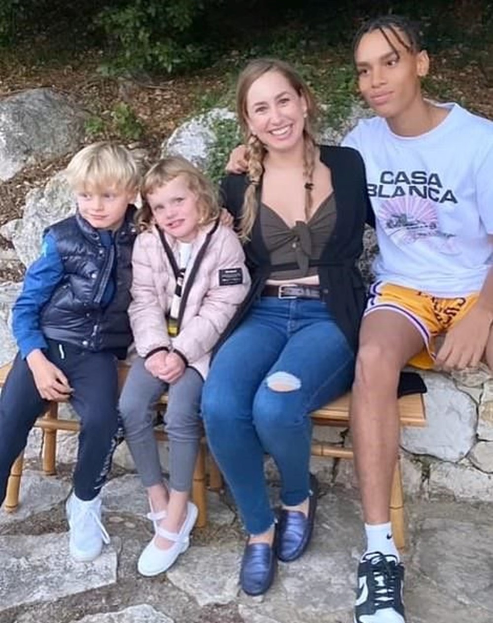 Monaco Prensi Albert'ten evlilik dışı iki çocuğuyla birlikte ilk fotoğraf - 5