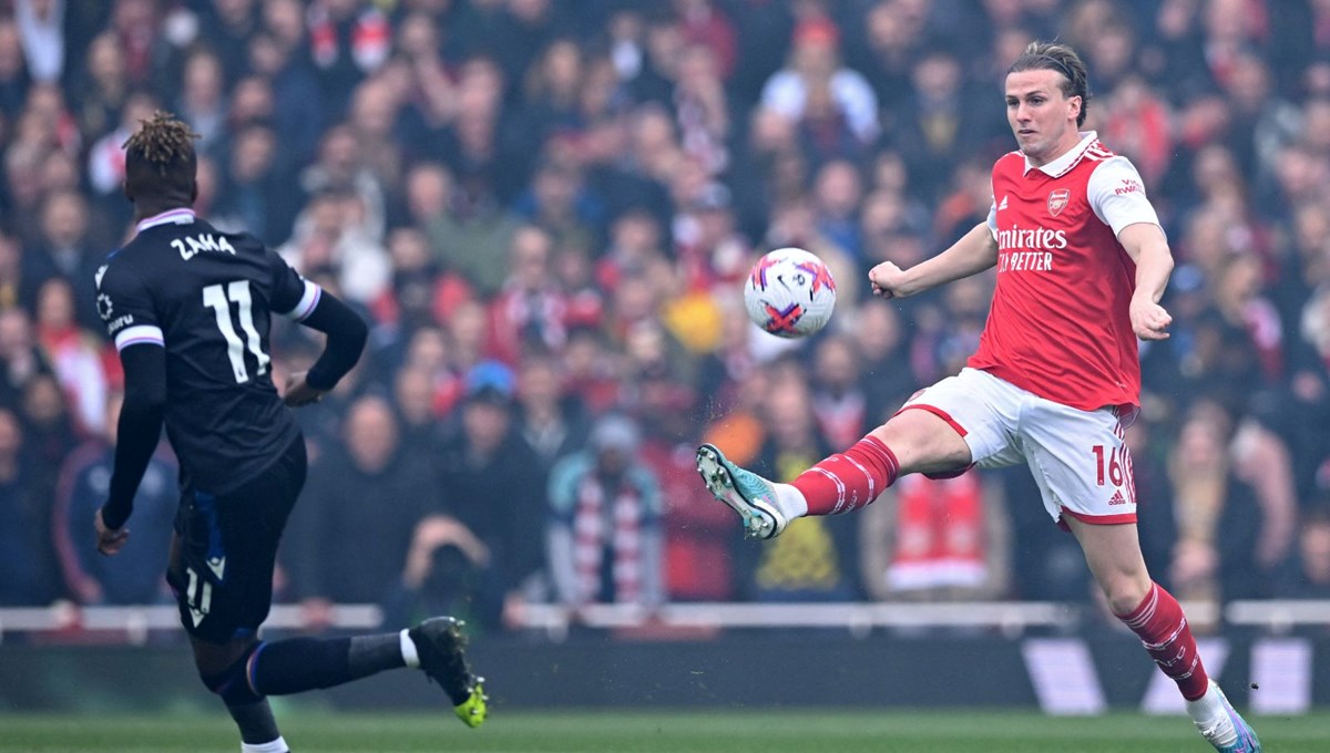 Beşiktaş'ın yeni hedefi Rob Holding Beşiktaş'ın yeni hedefi Rob Holding