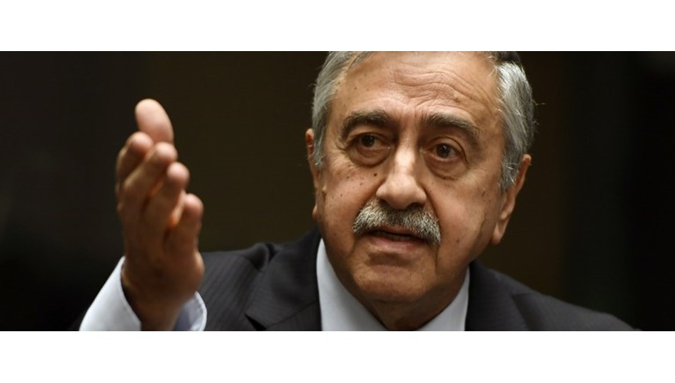 KKTC'de Akıncı ile Tatar arasında "ayar" tartışması