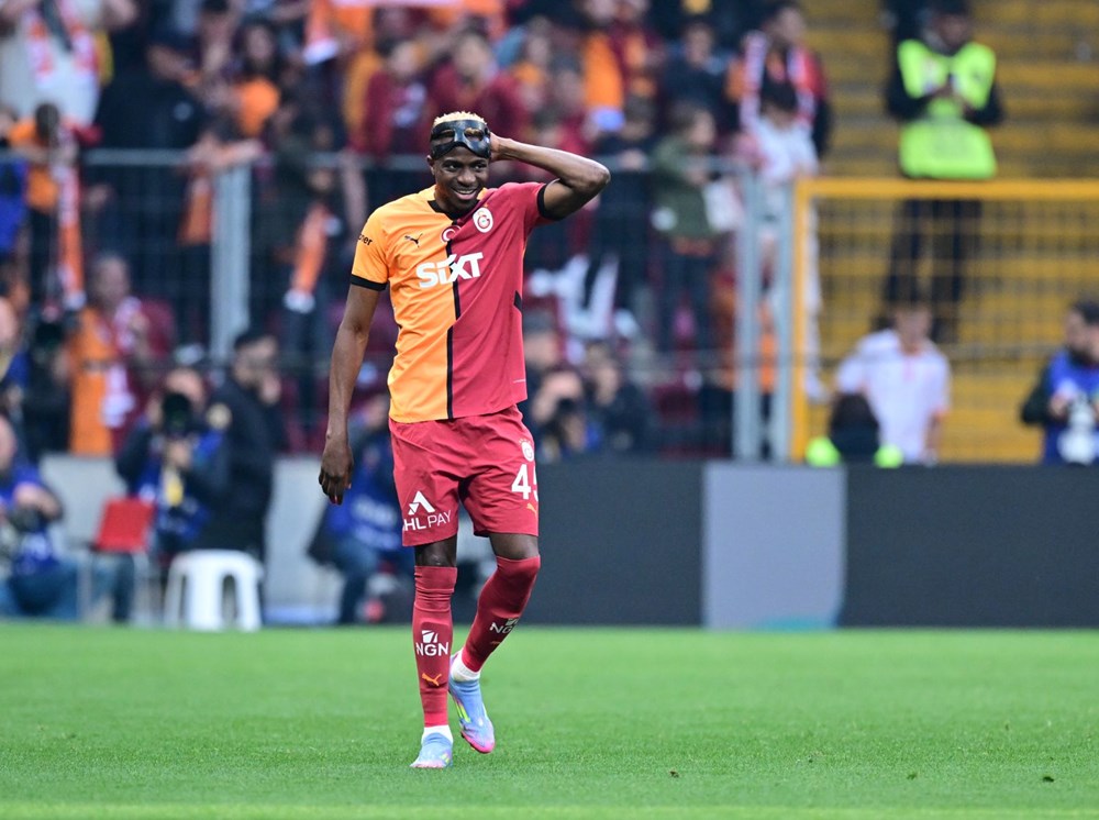 Lider Galatasaray, Sivasspor'u farklı geçti: Son 4 maçta 2 galibiyet 1 beraberlik yetiyor! - 18