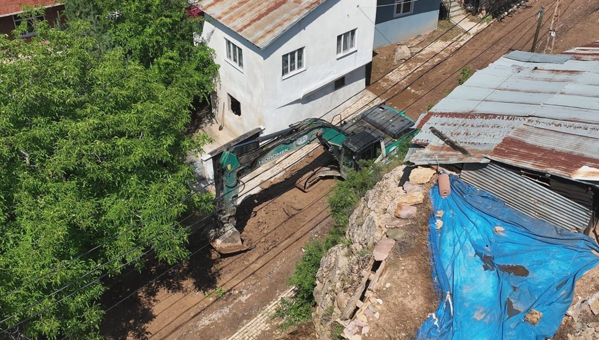 Gümüşhane'de selin boyutu gün ağarınca ortaya çıktı Gümüşhane'de selin boyutu gün ağarınca ortaya çıktı