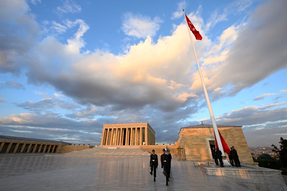 Anıtkabir'e özel bayrak değişim töreni - 2