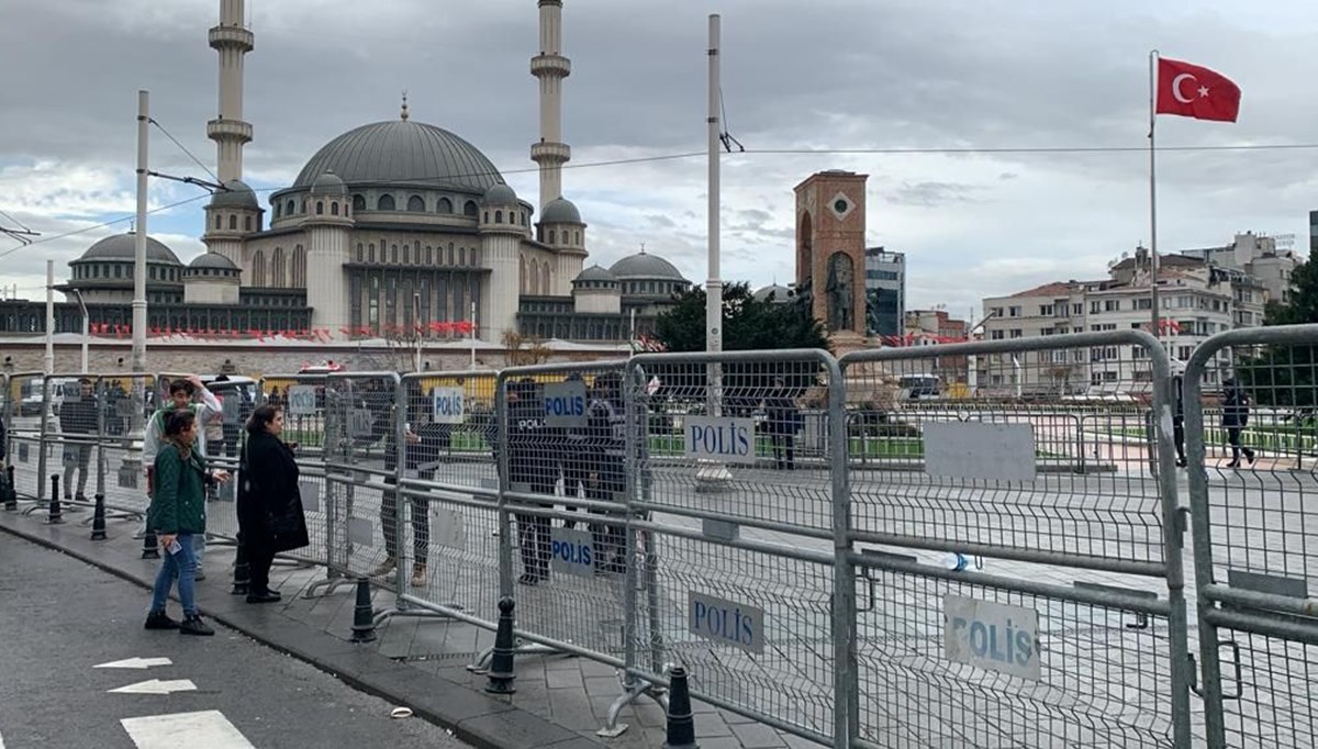 Taksim Meydanı bariyerlerle çevrildi