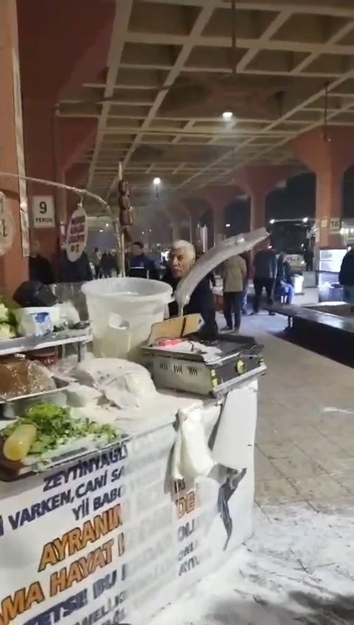 OfQv_g5DsUK_-YLYYr6k6g.jpg