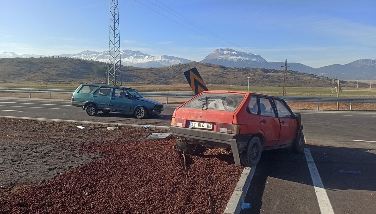 Konya’da otomobiller çarpıştı: 4 yaralı Konya’da otomobiller çarpıştı: 4 yaralı
