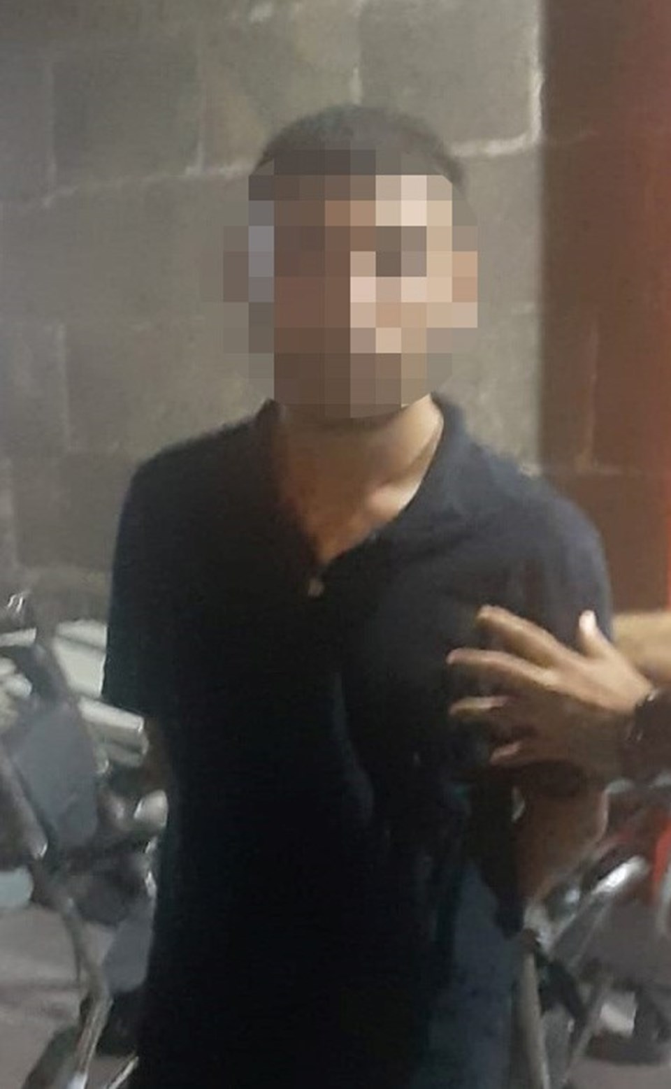 İzmir'de vahşet: Rehin alındı, dövüldü, bıçaklandı - 1