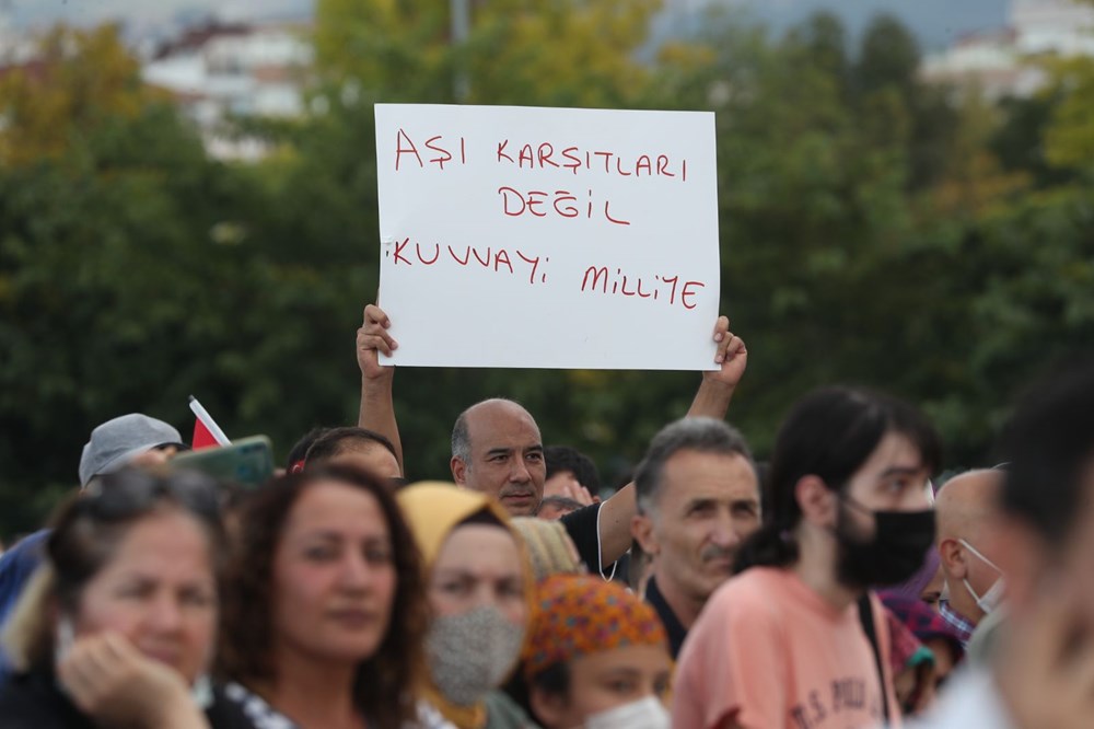 Aşı karşıtları miting yaptı: İşte kareler - 17