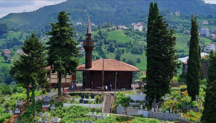 Trabzon'un ahşap camileri yıllardır korunuyor