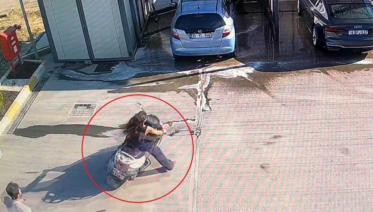Ehliyetsiz sürücü kaza yaptı Ehliyetsiz sürücü kaza yaptı
