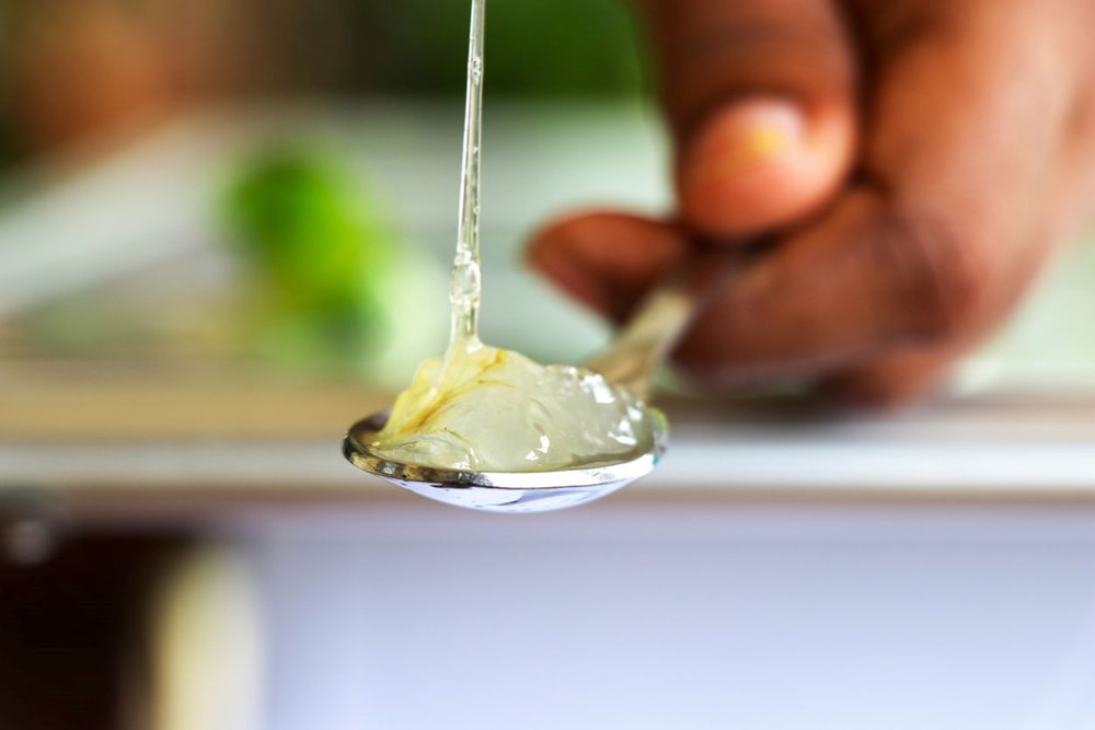 Mantar, kepek, kuruluk için 1 damlası yetiyor: Saç derisi için doğal şifacı 78 Oo38sN8tJkW gRG8VupyCg