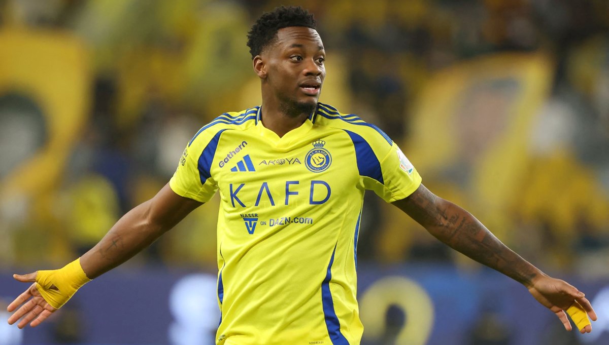Jhon Duran kimdir? Fenerbahçe'nin yeni transferi Jhon Duran kaç yaşında, hangi mevkide oynuyor?