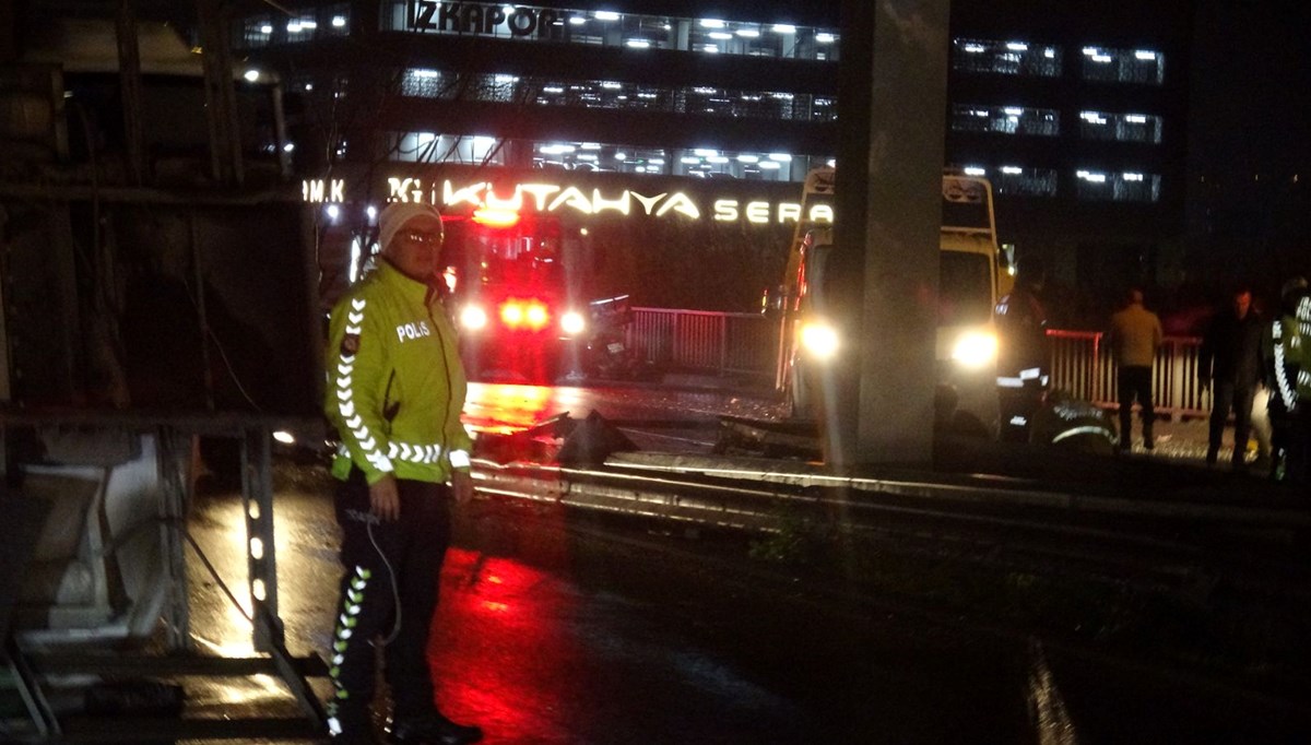 İzmir’de feci kaza: Karşı şeride geçen tanker taksiye çarptı