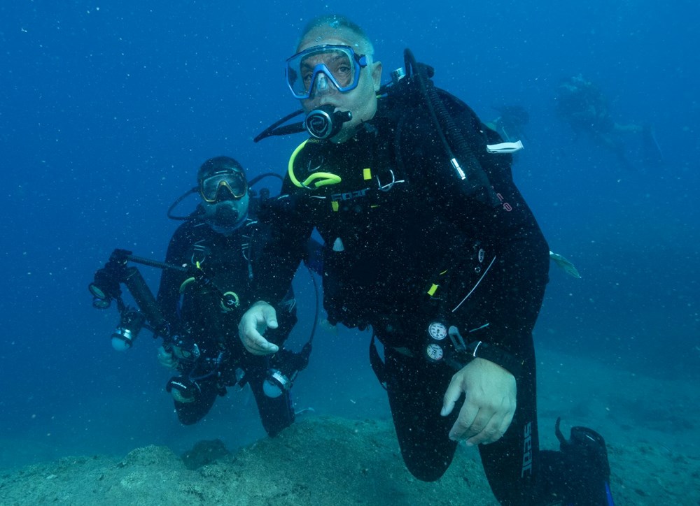 Bakan Ersoy, dünyanın en eski ticaret gemisi batığına dalış yaptı - 15