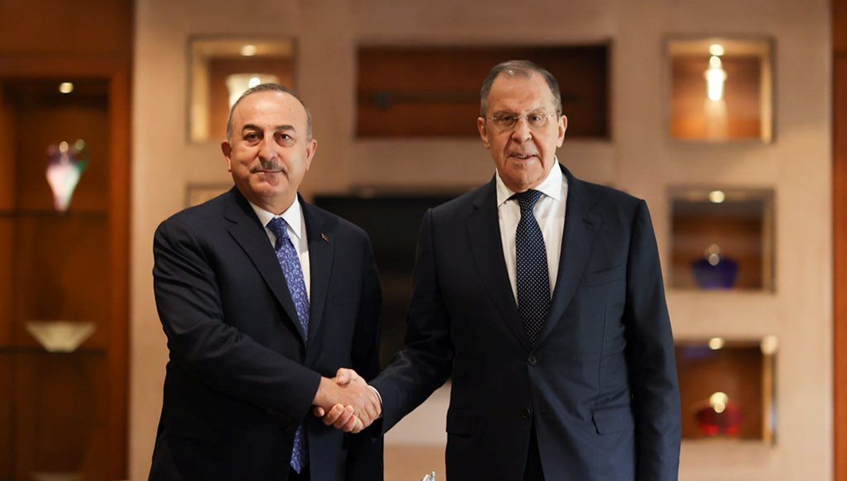Dışişleri Bakanı Çavuşoğlu, Rus mevkidaşı Lavrov ile bir araya geldi Dışişleri Bakanı Çavuşoğlu, Rus mevkidaşı Lavrov ile bir araya geldi