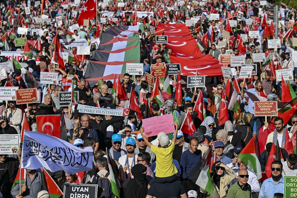 Binlerce kişi meydanlara çıktı: İstanbul ve Ankara’da Filistin’e destek, İsrail’e tepki - 3