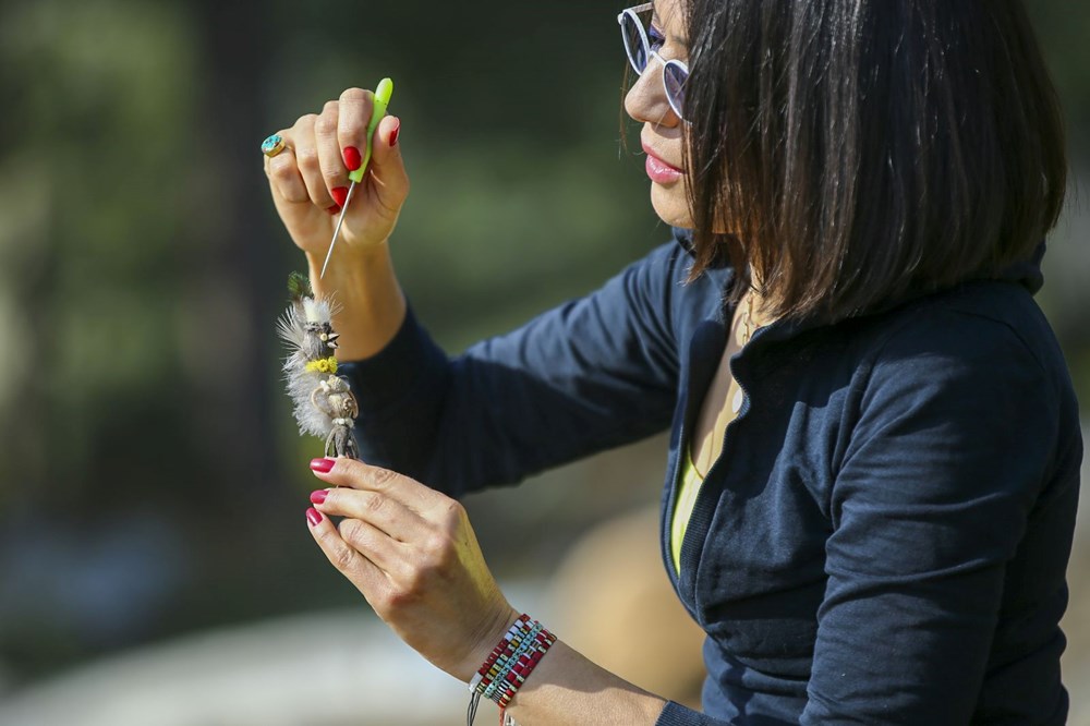 Doğadan tek tek topluyor: Tohum, ağaç kabuğu, dal ve kurumuş bitkilerden sanat eseri - 6