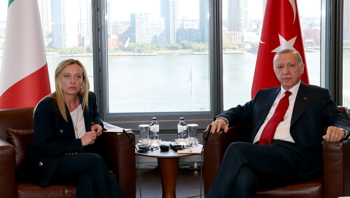 Cumhurbaşkanı Erdoğan'dan Türkevi'nde diplomasi trafiği Cumhurbaşkanı Erdoğan'dan Türkevi'nde diplomasi trafiği