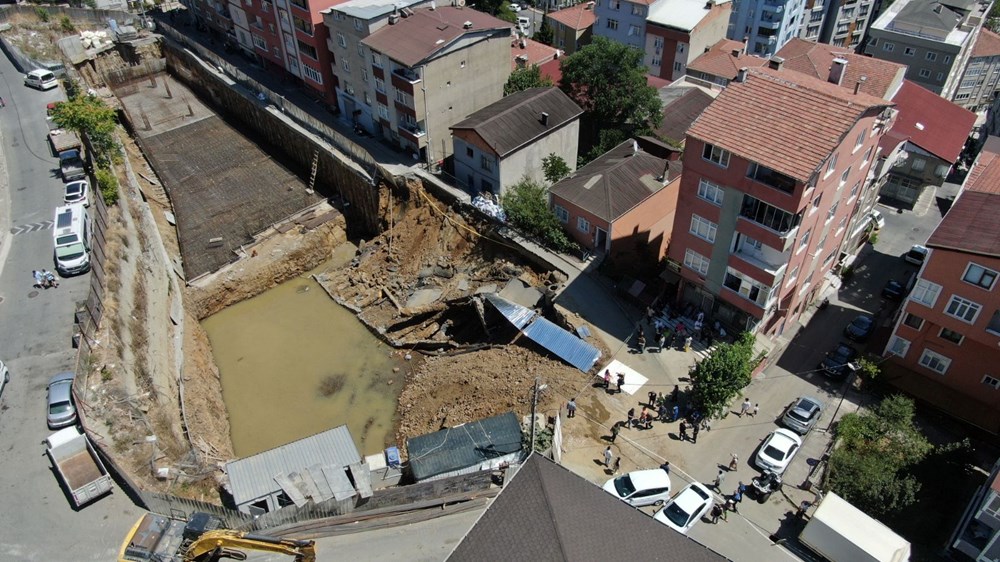 Sarıyer'de yol çöktü - 9