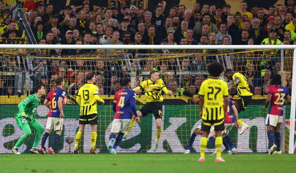 Şampiyonlar Ligi'nde tarihi gecenin kıyısından dönüldü: Barcelona'ya hat-trick yaptı | Aston Villa sürprize çok yaklaştı - 7