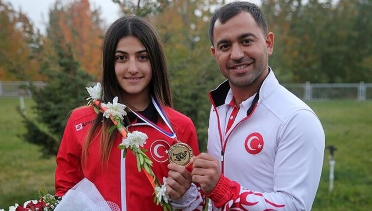 SON DAKİKA: Milli güreşçi Elvira Kamaloğlu'ndan Avrupa'da altın madalya