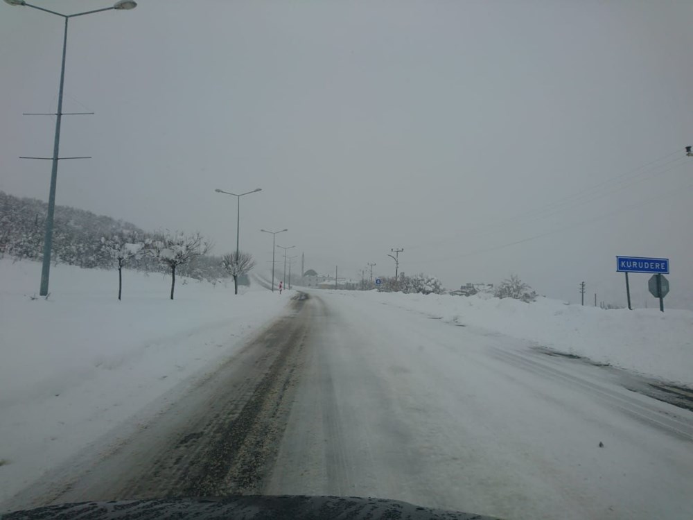 Doğu’da kar esareti: 1070 köy yolu ulaşıma kapandı - 8