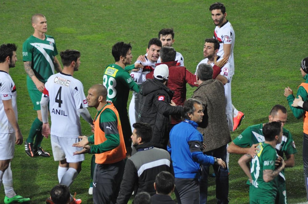 Şenol Güneş adeta çıldırdı - 1