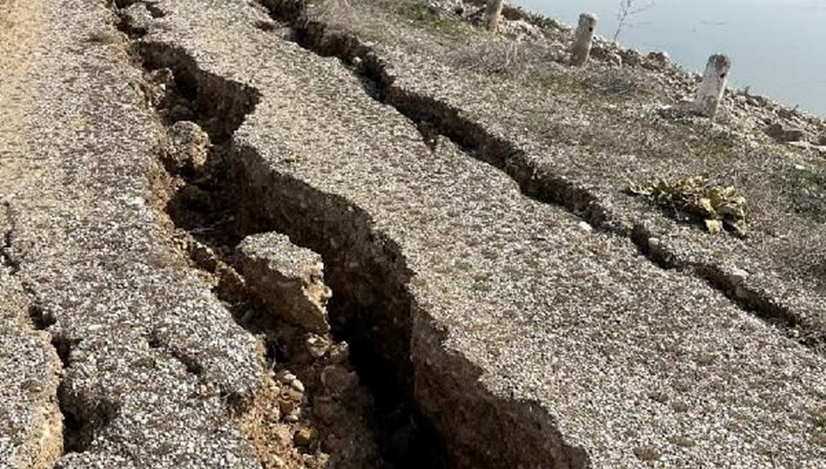 MTA diri fay hattı haritasını güncelledi: İşte diri fay hattı üzerinde bulunan iller MTA diri fay hattı haritasını güncelledi: İşte diri fay hattı üzerinde bulunan iller