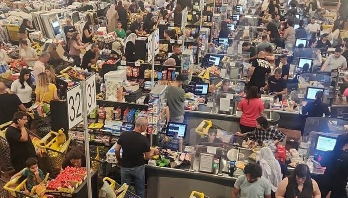 İsrail’de ordu uyardı: Halk marketlere akın etti İsrail’de ordu uyardı: Halk marketlere akın etti