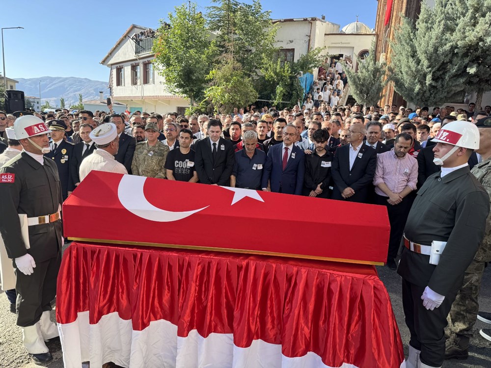 Şehitlerin yarım kalan öyküleri: Türkiye şehitlerini uğurluyor - 13