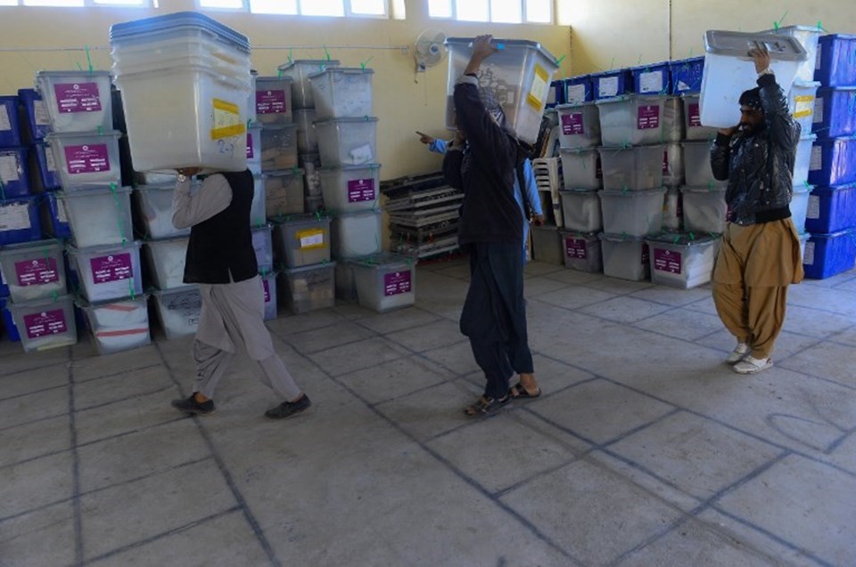 Afganistan'da seçim sonuçları kasımda açıklanacak - 1