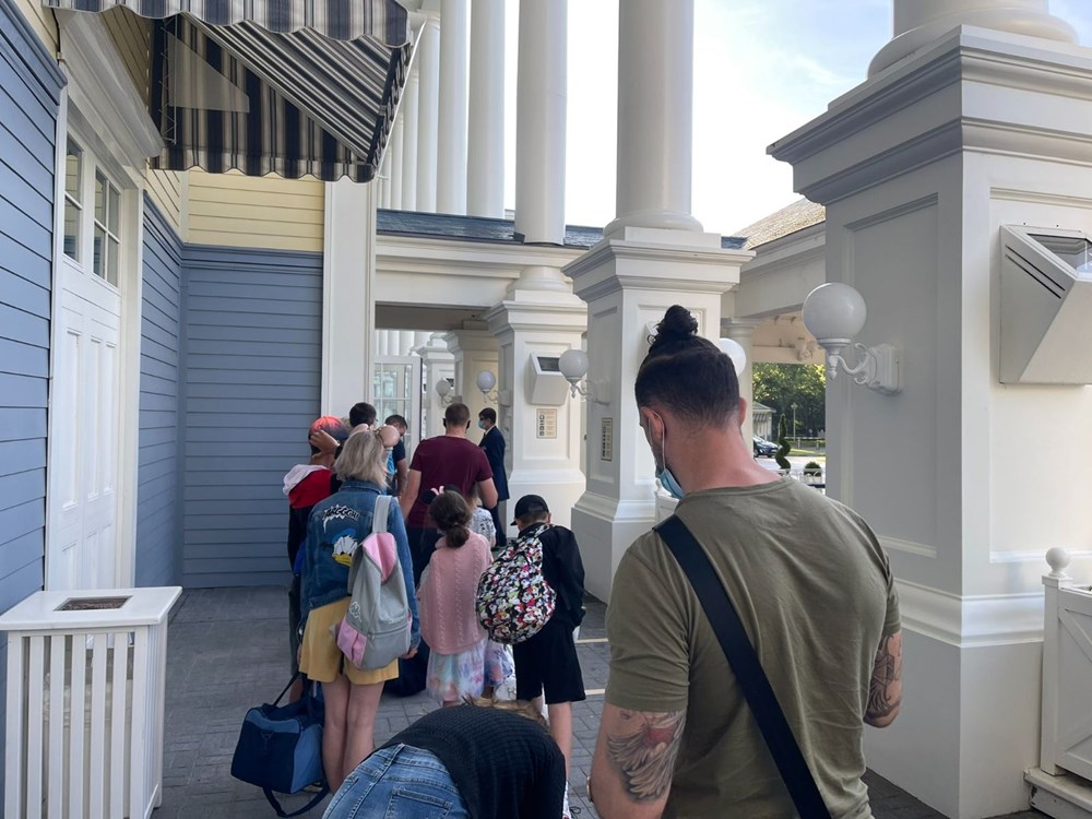 Disneyland Paris reopened after 7.5 months - 4